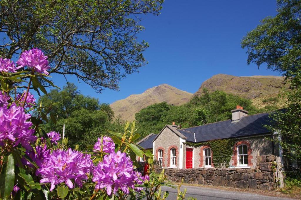 Delphi Lodge Cottages Leenaun Extérieur photo